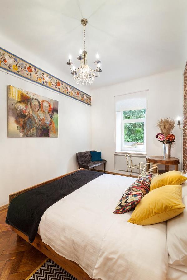Gallery Art Apartment Lviv Luaran gambar