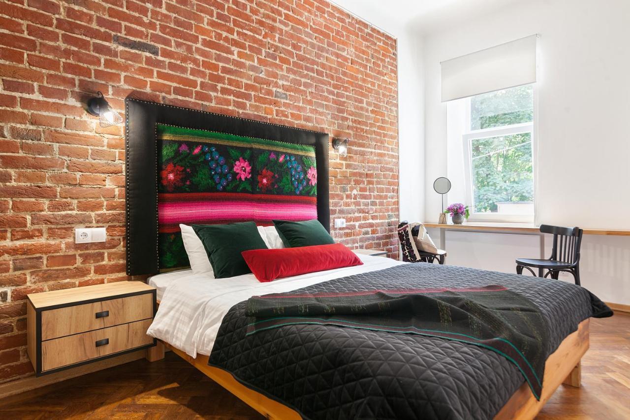 Gallery Art Apartment Lviv Luaran gambar