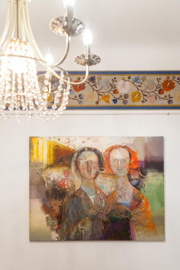 Gallery Art Apartment Lviv Luaran gambar