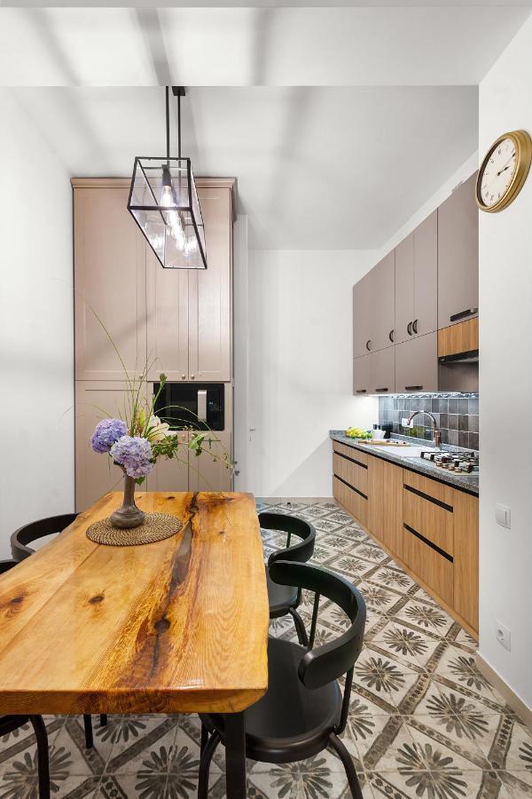 Gallery Art Apartment Lviv Luaran gambar