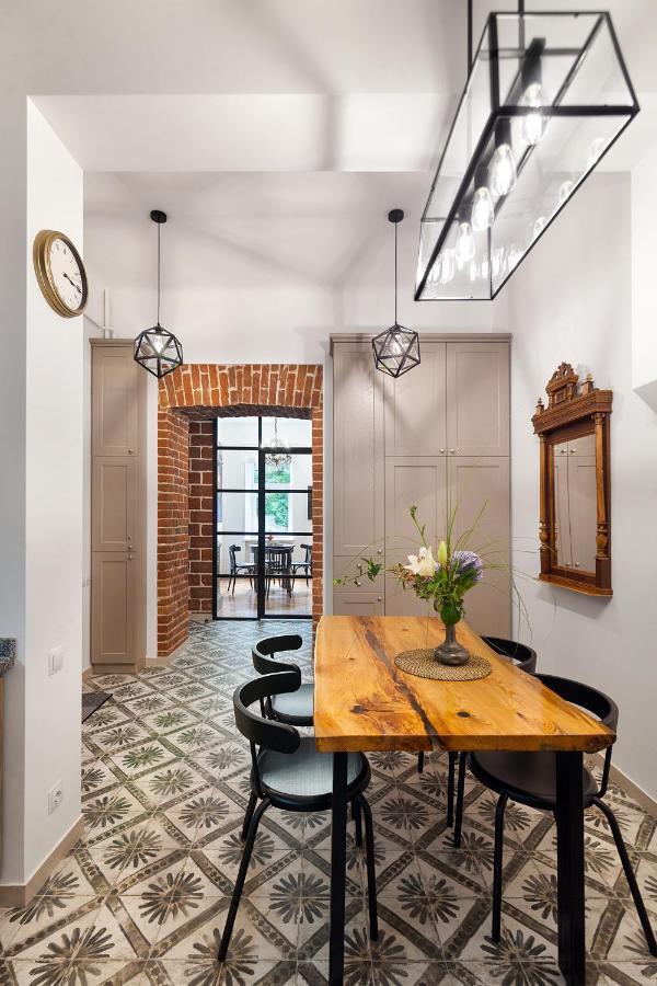 Gallery Art Apartment Lviv Luaran gambar