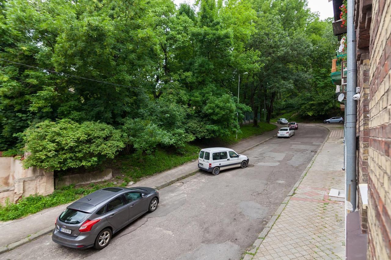 Gallery Art Apartment Lviv Luaran gambar